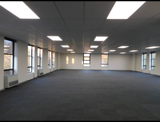 2,001M² OFFICE TO LET IN ROSEBANK
